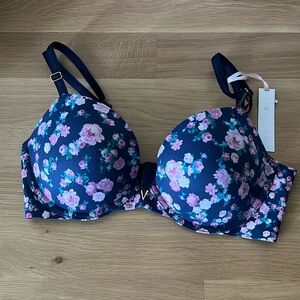 Victoria’s Secret Love Cloud Bra